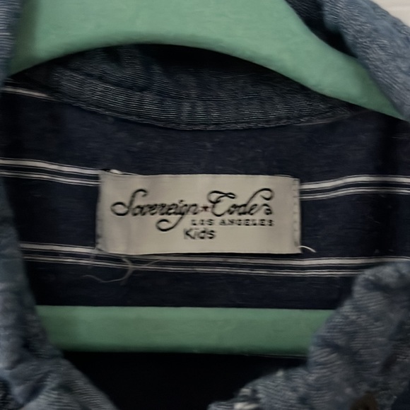 Boys sovereign code polo. Size 6 - Picture 2 of 3